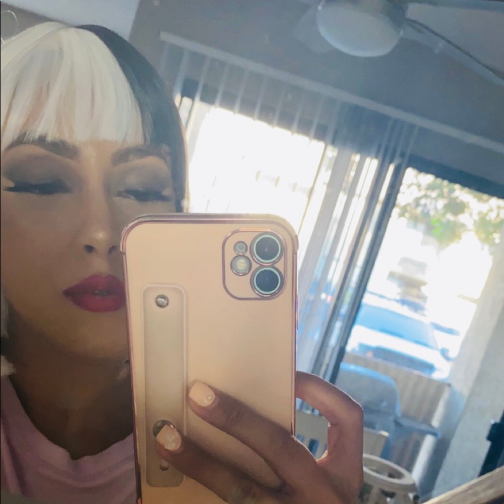 Wig - Picture 2 of 2